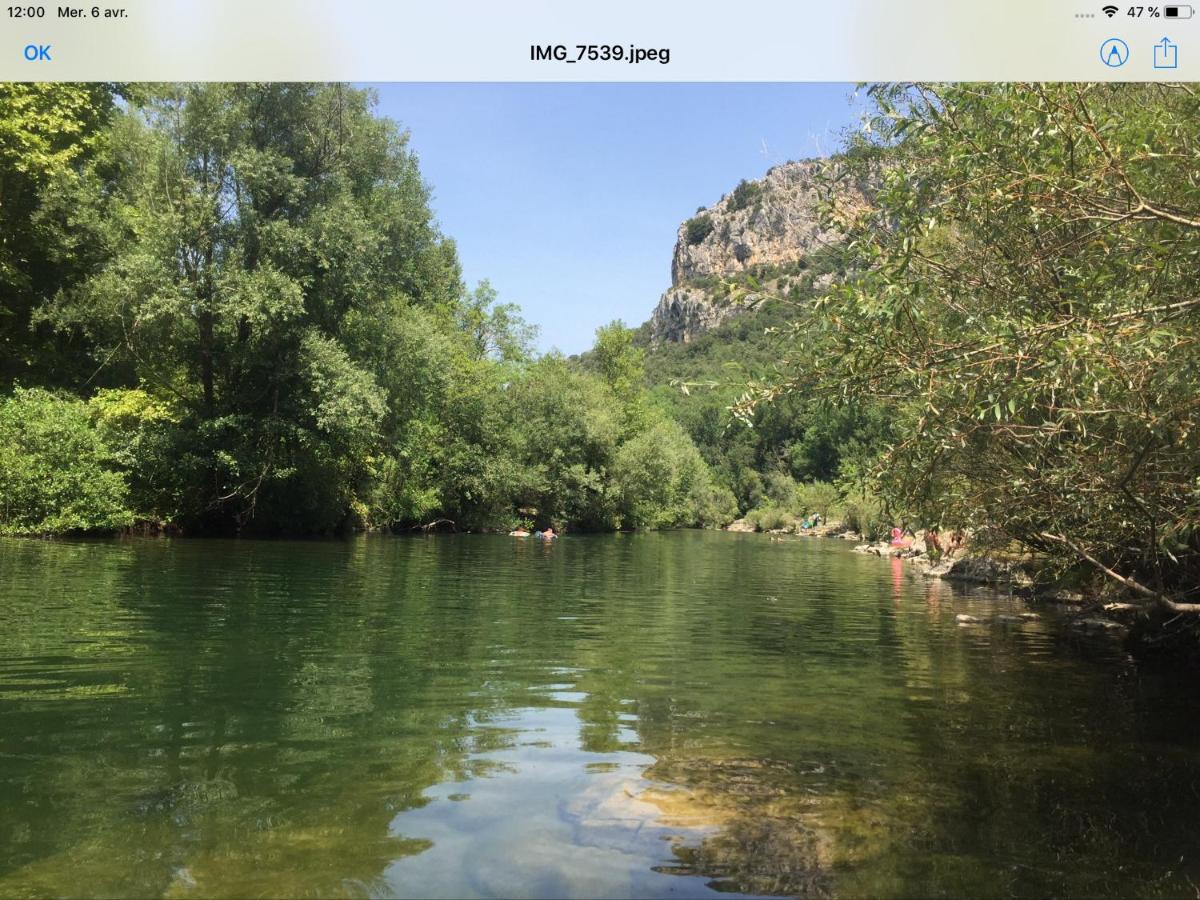 مبيت وإفطار Saint-Mathieu-de-Tréviers Le Castellas Du Pic St Loup المظهر الخارجي الصورة